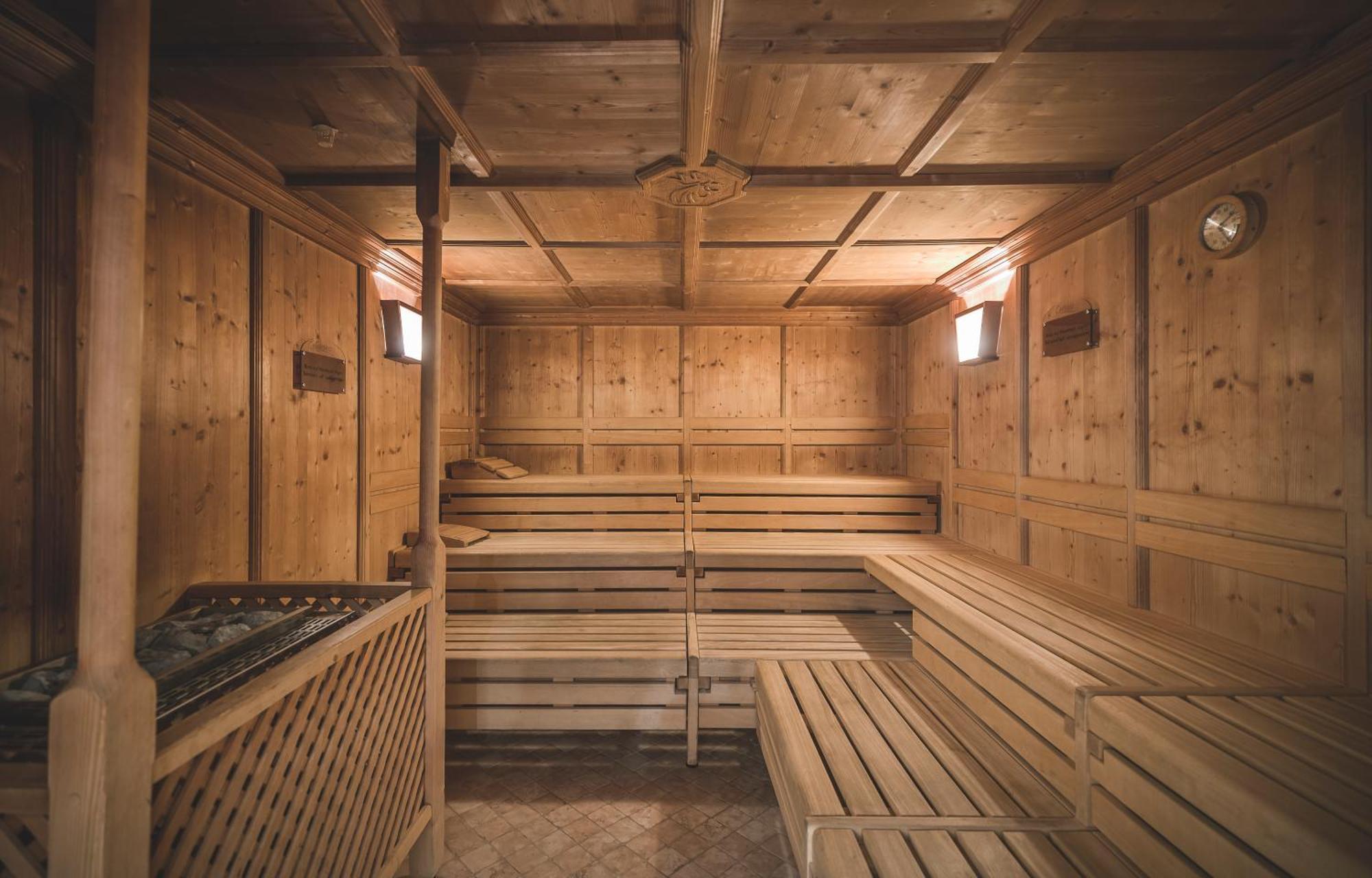 Nancy'S Holiday Homes Dolomites Rasun di Sotto Exterior photo